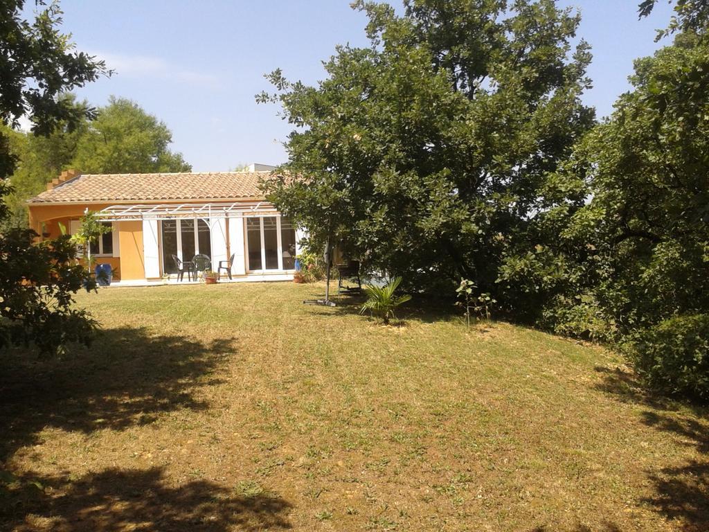 Entre Nimes Et Arles Villa Bellegarde  Exterior photo